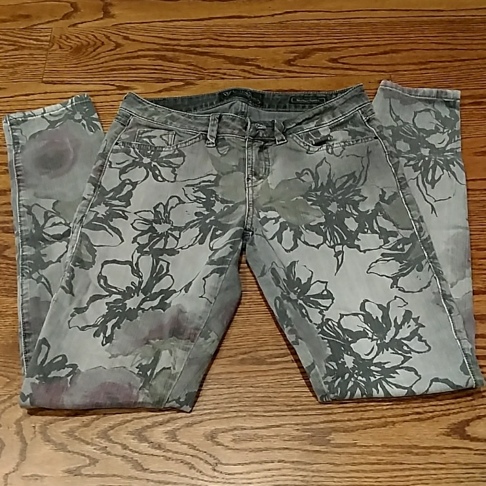 Patterned skinny jeans